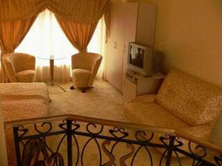 Отель Hotel Dali Пловдив Улучшенный люкс-5