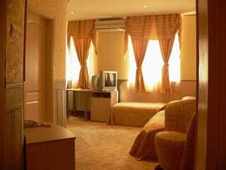 Отель Hotel Dali Пловдив Двухместный номер с 2 отдельными кроватями-1